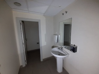 Local comercial en C/ Zaida, Madrid 16