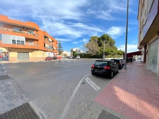Local en C/ San Cayetano 18