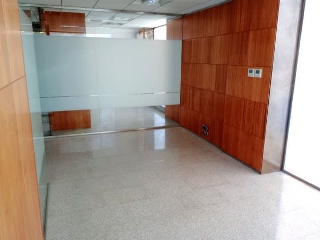 Local en Av Pio XII 12