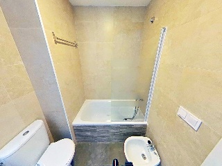 Piso en C/ Guifre, Badalona (Barcelona)  24