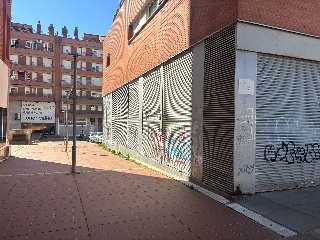 Local en venta en Terrassa de 267  m²