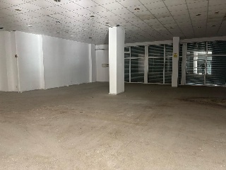 Local en C/ Lluís Muncunill, Terrassa (Barcelona) 4