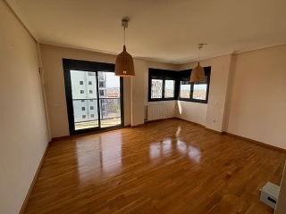 Piso con garajes en C/ Berga - Terrassa - Barcelona 2