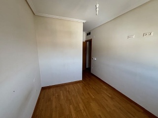 Piso con garajes en C/ Berga - Terrassa - Barcelona 7