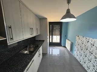 Piso con garajes en C/ Berga - Terrassa - Barcelona 14