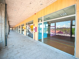 CENTRO COMERCIAL MONTE BALADO 9