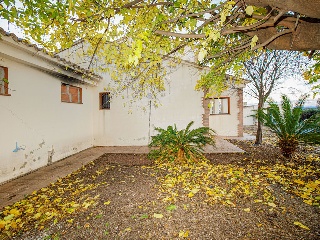 Chalet pareado en C/ Mossen Cinto Verdaguer 30