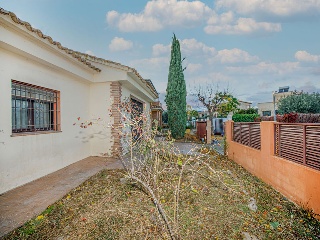 Chalet pareado en C/ Mossen Cinto Verdaguer 36