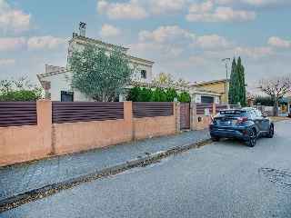 Chalet pareado en C/ Mossen Cinto Verdaguer 41