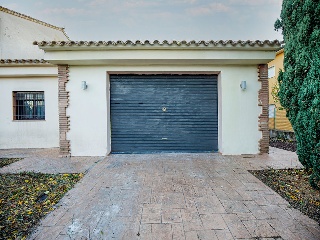 Chalet pareado en C/ Mossen Cinto Verdaguer 42