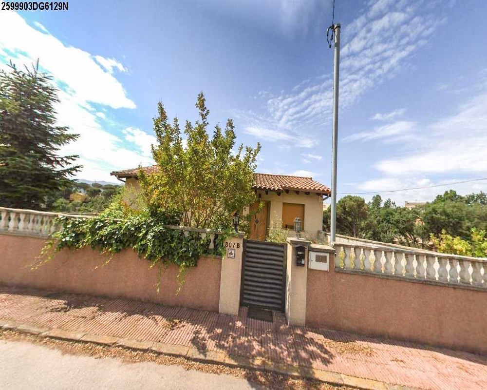 Chalet independiente en Riells i Viabrea (Girona)