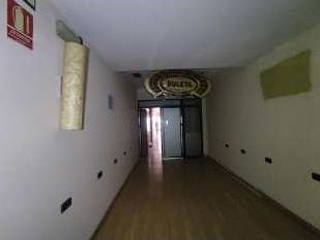 Local comercial en C/ Granada - Almería - 10