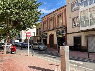 Local comercial en C/ Granada - Almería - 17
