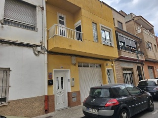 Piso en venta en Sagunto de 82  m²