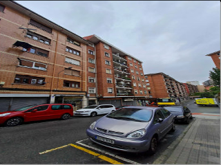 Piso en venta en Basauri de 77  m²