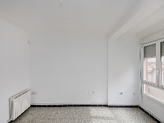 Piso en C/ Montseny, Girona 4