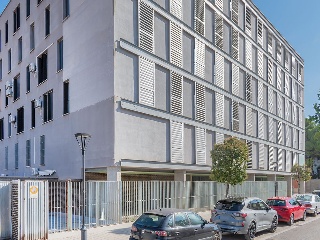 Piso en C/ Clara Campoamor - Albacete - 18