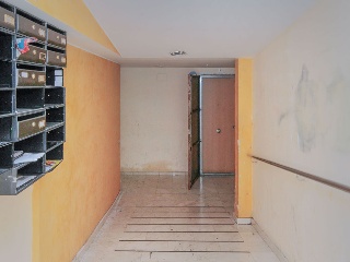 Pisos, dúplex y garajes en C/ Rafael de Casanovas, Badalona (Barcelona) 13