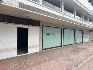 Local en Av. Portmany 2