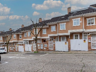 Chalet adosado en C/ Pablo Neruda 42