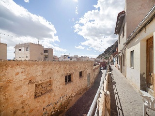 Casa adosada en C/ Bruno 22