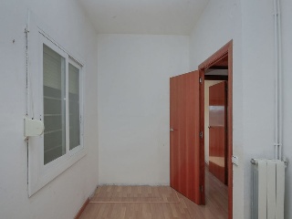 Piso en C/ Segre, Barcelona 13