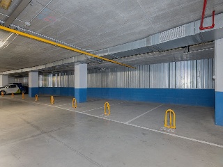 Locales y plazas de garaje en Sevilla 14