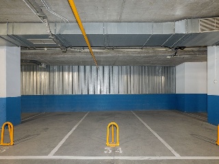 Locales y plazas de garaje en Sevilla 16