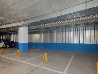 Locales y plazas de garaje en Sevilla 18