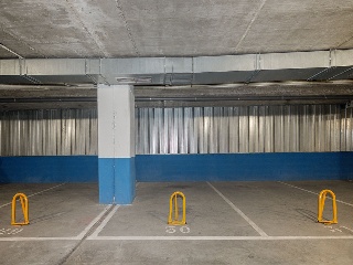 Locales y plazas de garaje en Sevilla 19