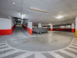 Locales y plazas de garaje en Sevilla 26
