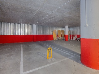 Locales y plazas de garaje en Sevilla 33