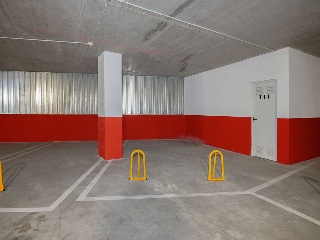 Locales y plazas de garaje en Sevilla 35
