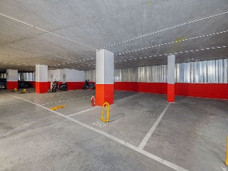 Locales y plazas de garaje en Sevilla 38