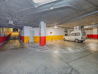 Locales y plazas de garaje en Sevilla 39
