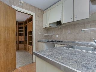 13990-0001 29
