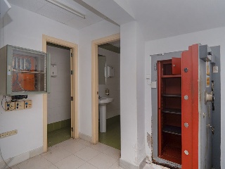 01178-0001 18