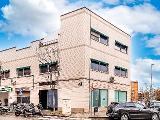 Local en C/ Colom, Terrassa (Barcelona) 28