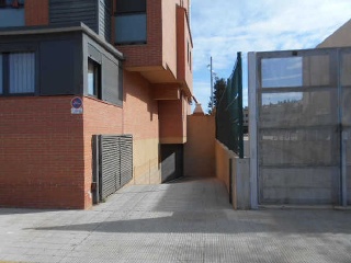 16251-0001 4