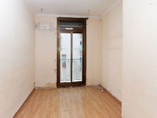 Piso en C/ Joaquín Costa 11