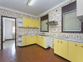 Pisos y locales en C/ Alfons XIII, Parets del Vallès (Barcelona) 9