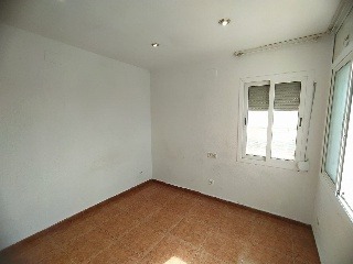 Piso en C/ L´Escar, Barcelona 15
