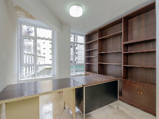 Locales y oficinas en Edificio Arango 17