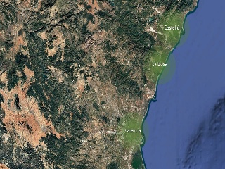 Terreno con edificación en La Llosa 12