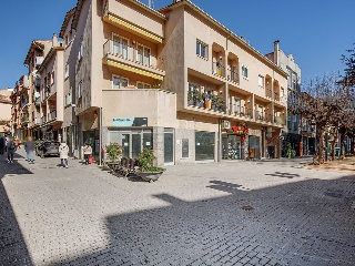 Local en Pz Dr Gravalosa - Sant Hilari Sacalm - Girona 5