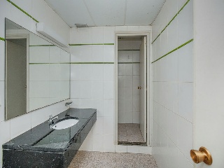 Local en Pz Dr Gravalosa - Sant Hilari Sacalm - Girona 24