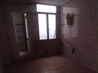 05250-0001 4