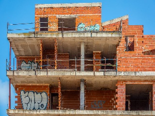Edificio en construcción en C/ de Madrid 24