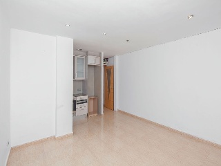 Piso en C/ Garrotxa - Mataró - Barcelona  16