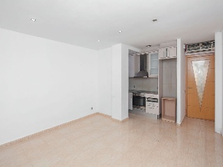 Piso en C/ Garrotxa - Mataró - Barcelona  17